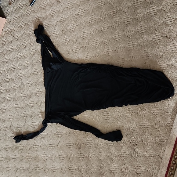 Adjustable black dress - Picture 1 of 4